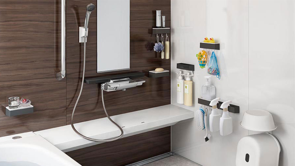 浴室設備｜便利的磁吸收納｜溢淂國際
